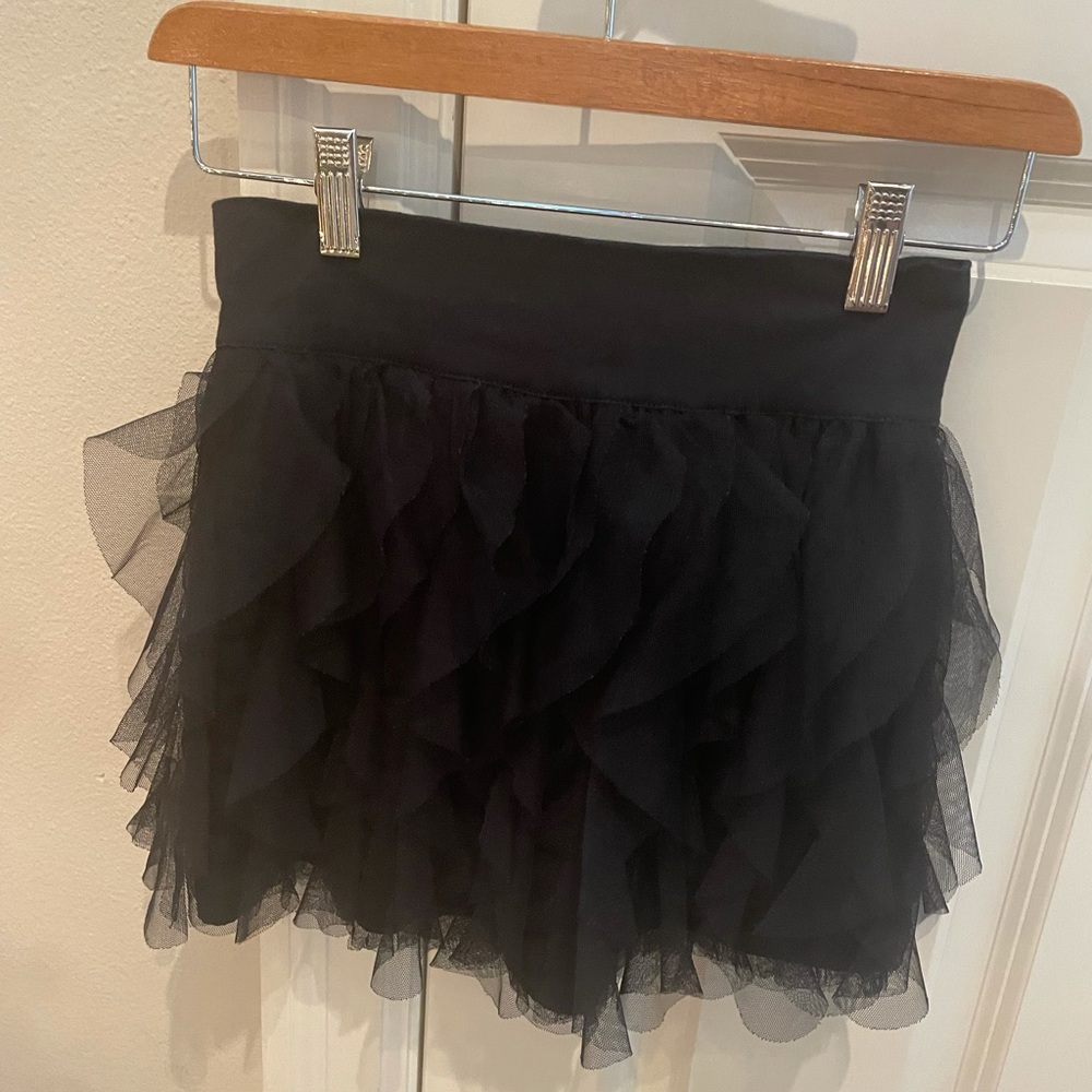 Girls black ruffled tulle skirt. Size M 8